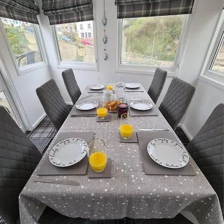 North Lea Charming In Stunning