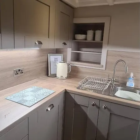 North Lea Charming In Stunning Feriehus